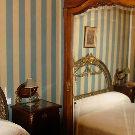 Casa Rural Piedrahíta ( Art Déco )